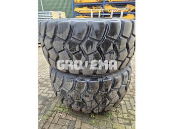 Pneus et jantes LIEBHERR