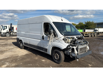 Fourgon utilitaire FIAT Ducato 2.3