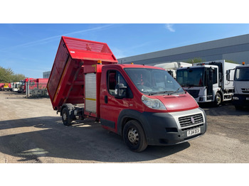 Véhicule utilitaire benne FIAT Ducato Maxi