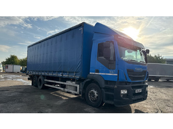 Camion à rideaux coulissants IVECO Stralis