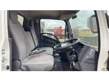Camion à rideaux coulissants Isuzu N75 190: photos 5
