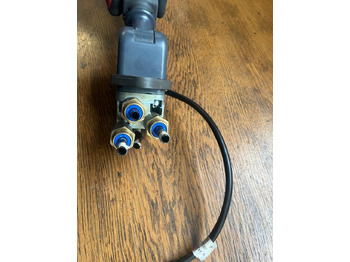 Valve de frein pour Camion IVECO Stralis KNORR-BREMSE Bremsventil Handbremsventil DPM90EY: photos 5