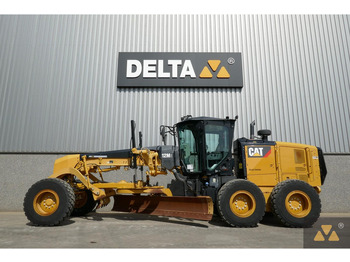Niveleuse CATERPILLAR 12M3
