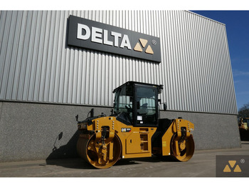 Compacteur Caterpillar CB10: photos 4