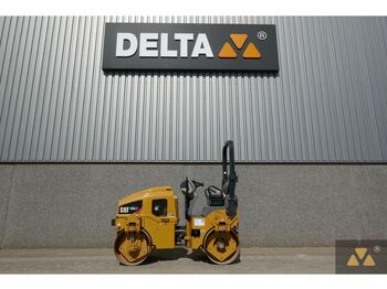 Compacteur CATERPILLAR