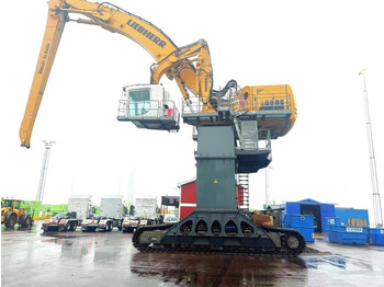 Pelle de manutention LIEBHERR