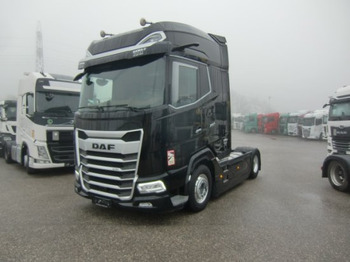 Tracteur routier DAF XG+ 530