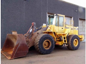 Chargeuse sur pneus Volvo L 180: photos 1
