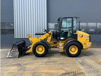 Chargeuse sur pneus CATERPILLAR 908M