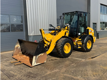 Chargeuse sur pneus Caterpillar 908M: photos 3