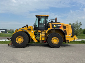 Chargeuse sur pneus CATERPILLAR 980M