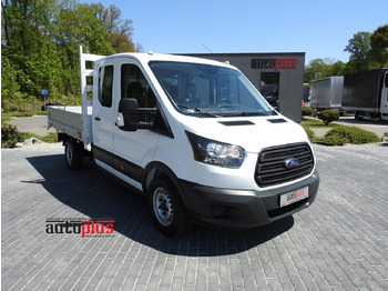 Utilitaire double cabine FORD Transit