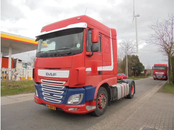 Tracteur routier DAF XF 440