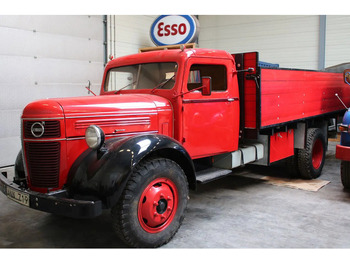 Camion plateau VOLVO