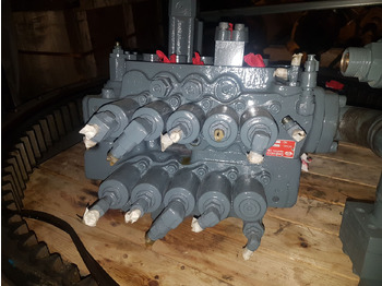 Valve hydraulique pour Engins de chantier DAEWOO DX28-71: photos 4