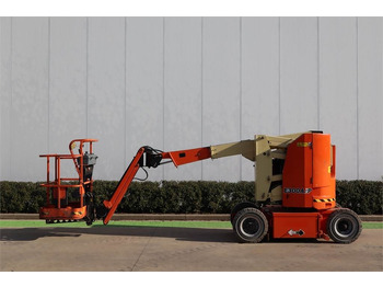 Nacelle articulée JLG