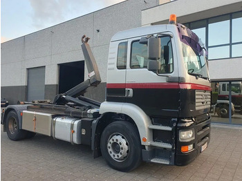 Camion ampliroll MAN