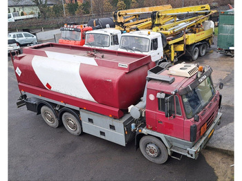 Camion citerne TATRA