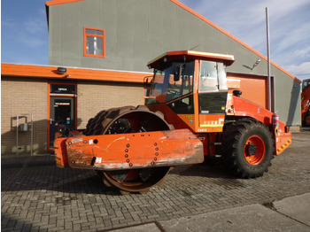 Compacteur à pieds de mouton/ Monocylindre DYNAPAC CA612PD: photos 3