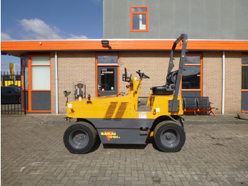 Compacteur à pneus SAKAI