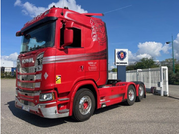 Tracteur routier SCANIA S 650
