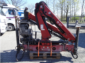 Grue auxiliaire HIAB