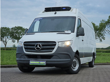 Véhicule utilitaire frigorifique MERCEDES-BENZ Sprinter 316
