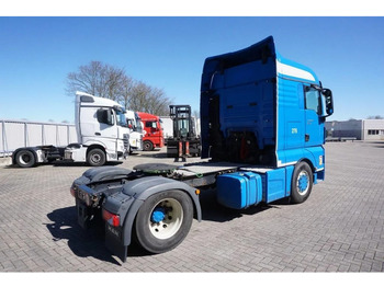 Tracteur routier MAN TGX 18.400 / AUTOMATIC / DOUBLE TANK / ENGINE PROBLEMS / EURO-6 / 2016: photos 4