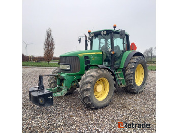 Machine agricole JOHN DEERE 6930