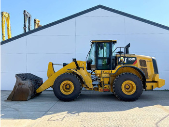 Chargeuse sur pneus CATERPILLAR 950M