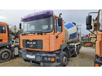 Camion malaxeur MAN