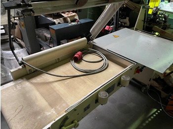 Machine d'emballage et de conditionnement