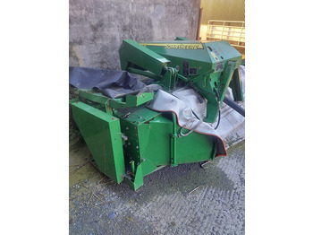 Faucheuse JOHN DEERE