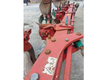 Charrue Kverneland ES 100-200-28: photos 5 Charrue Kverneland ES 100-200-28: photos 5