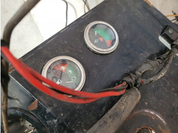 Cabine et intérieur Massey Ferguson 290 Dash Steering Panel, Wheel, Wiring Loom 1674232m1: photos 4