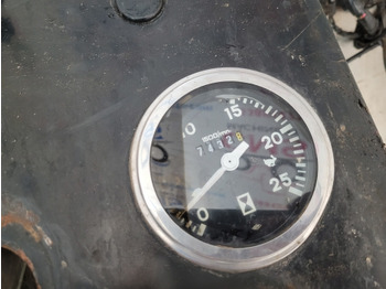 Cabine et intérieur Massey Ferguson 290 Dash Steering Panel, Wheel, Wiring Loom 1674232m1: photos 3