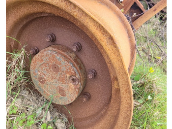 Essieu arrière pour Matériel de manutention Massey Ferguson  Telehandler Rear axle complete 26.16m + Tb172, 141154 26.16m + Tb172, 141154: photos 3