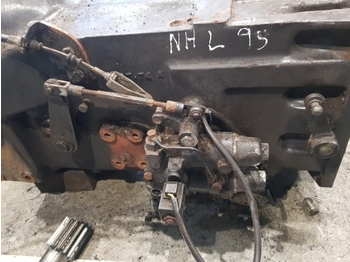 Boîte de vitesse pour Tracteur agricole New Holland Fiat Ford L95 Transmission Assy 5166741, 5167174, 47132243, 5172780: photos 4 Boîte de vitesse pour Tracteur agricole New Holland Fiat Ford L95 Transmission Assy 5166741, 5167174, 47132243, 5172780: photos 4