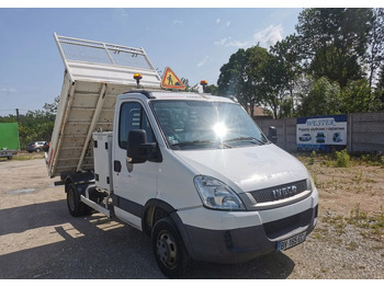 Véhicule utilitaire benne IVECO Daily 35c11