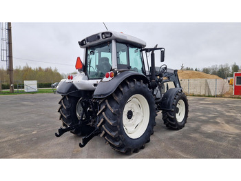 Crédit-bail Valtra C120 Valtra C120: photos 3