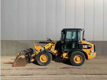 Chargeuse sur pneus CATERPILLAR 906