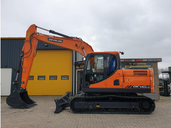 Pelle sur chenille DEVELON