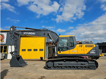 Pelle sur chenille HYUNDAI R215L