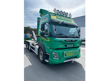 Camion ampliroll VOLVO FMX 540