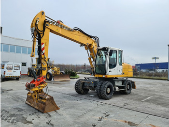 Engins de chantier LIEBHERR A 316