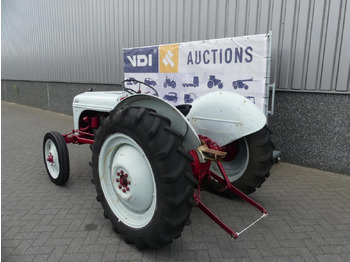 Tracteur agricole Ford 8N, Dearborn: photos 5
