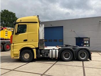 Tracteur routier Mercedes-Benz Actros 3351 6x4: photos 2 Tracteur routier Mercedes-Benz Actros 3351 6x4: photos 2