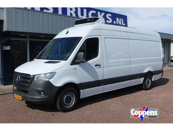 Véhicule utilitaire frigorifique MERCEDES-BENZ Sprinter 317