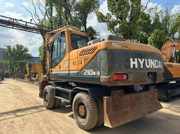 Pelle sur pneus Hyundai R210W-9: photos 5 Pelle sur pneus Hyundai R210W-9: photos 5