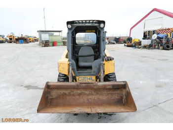 Mini chargeuse Gehl R 135: photos 5